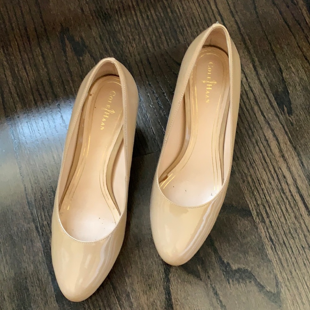 Cole Haan 8.5 Nike Air nude pumps